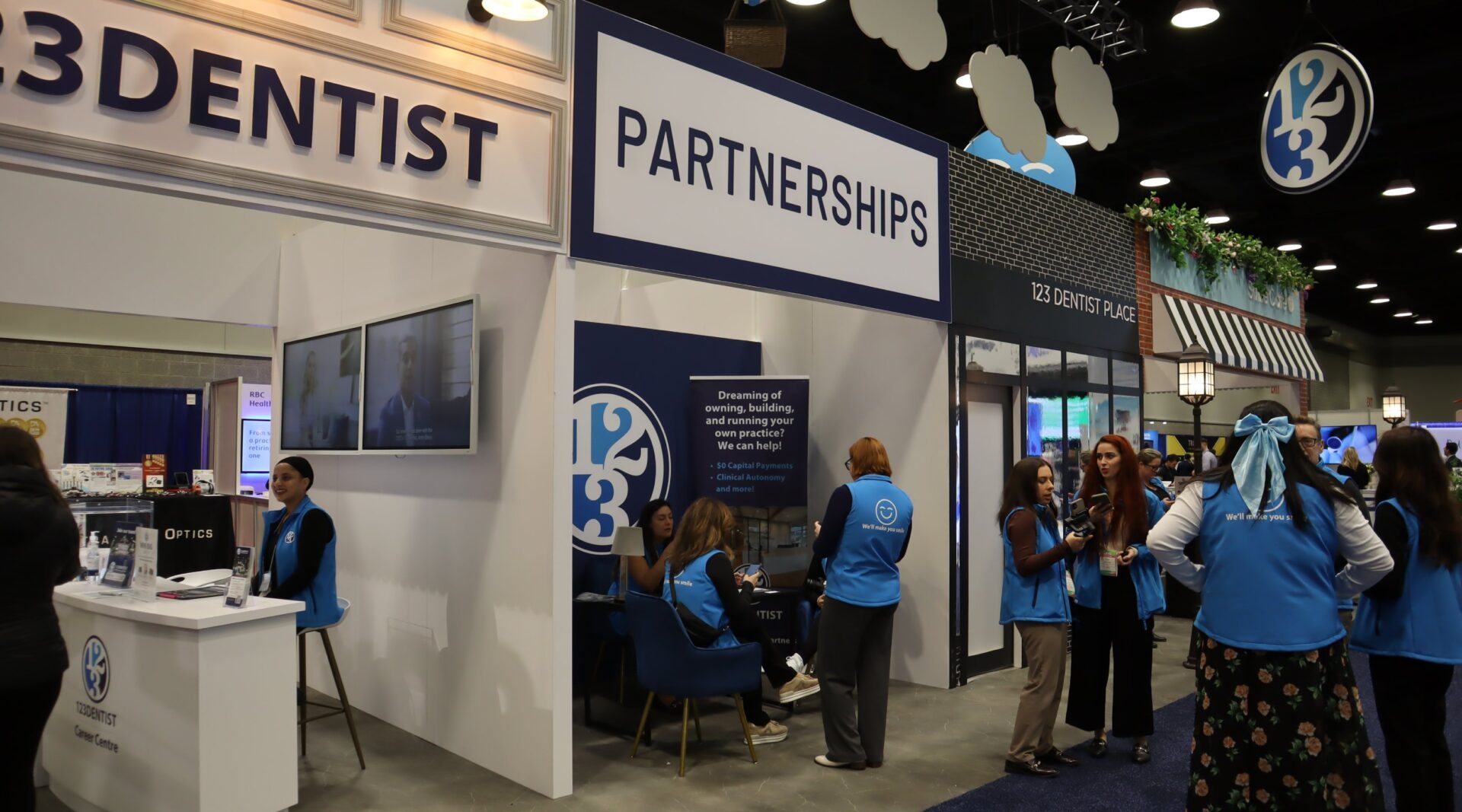 Meet Our Wonderful 123Dentist Team Members At The Next Dental Conference